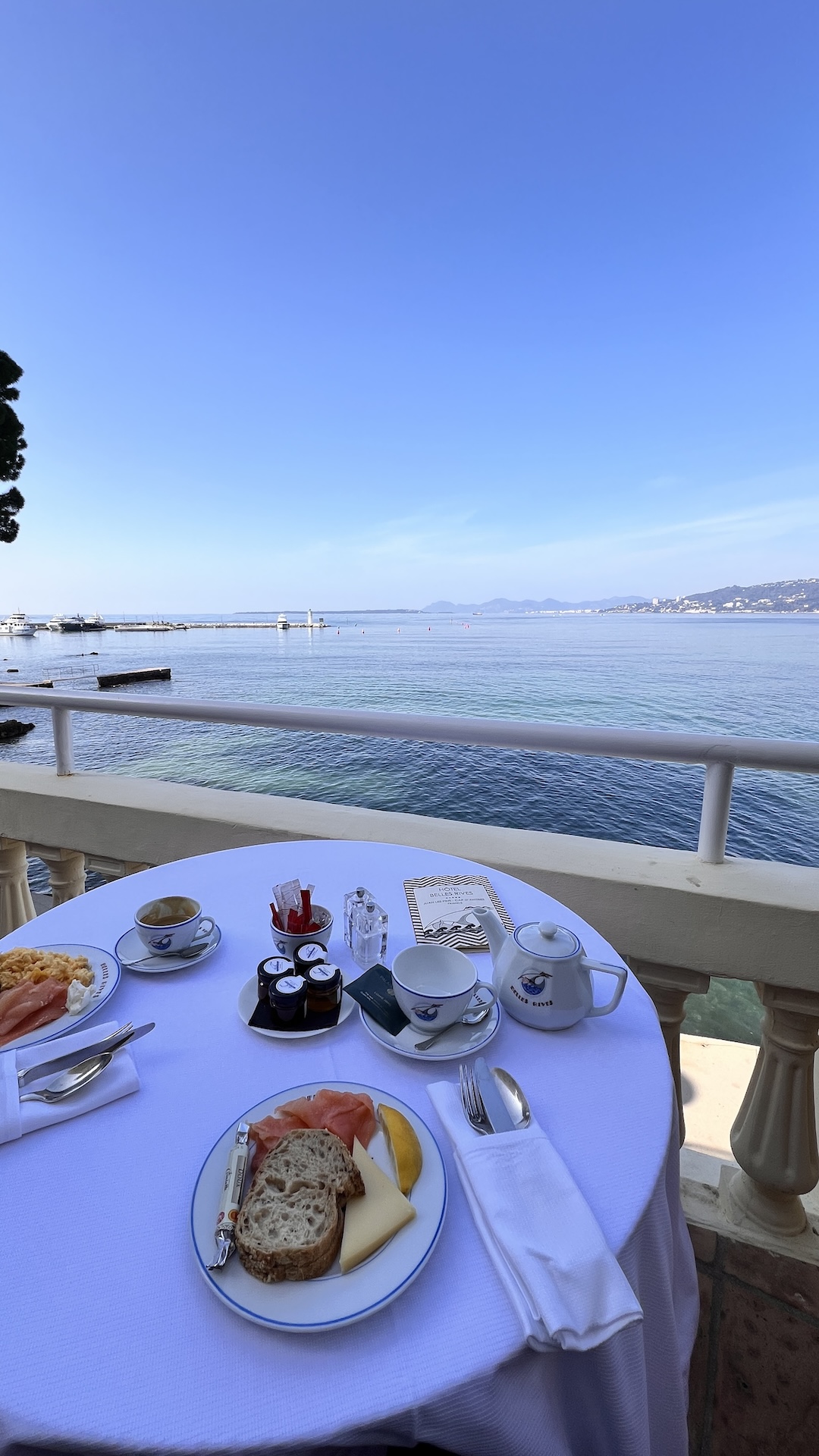 Hotel Belles Rives - Breakfast View