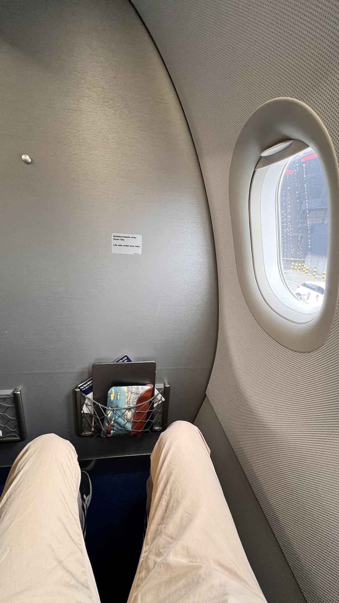 LH921 - Business Class Legroom
