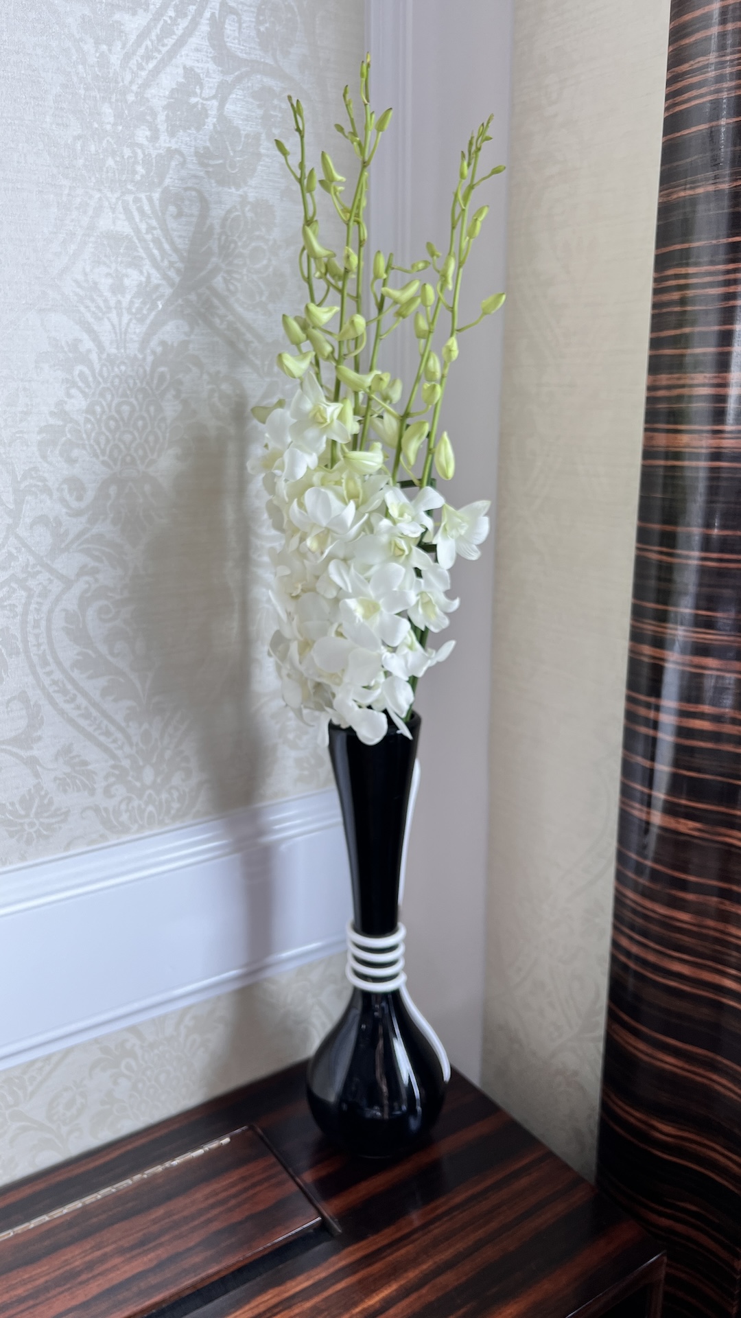 The Reverie Saigon - Fresh Flowers