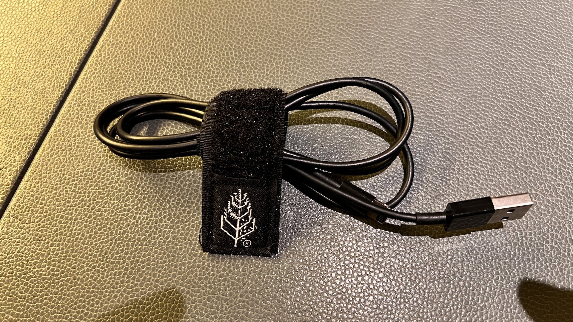 Four Seasons Seoul - Branded cable tidy