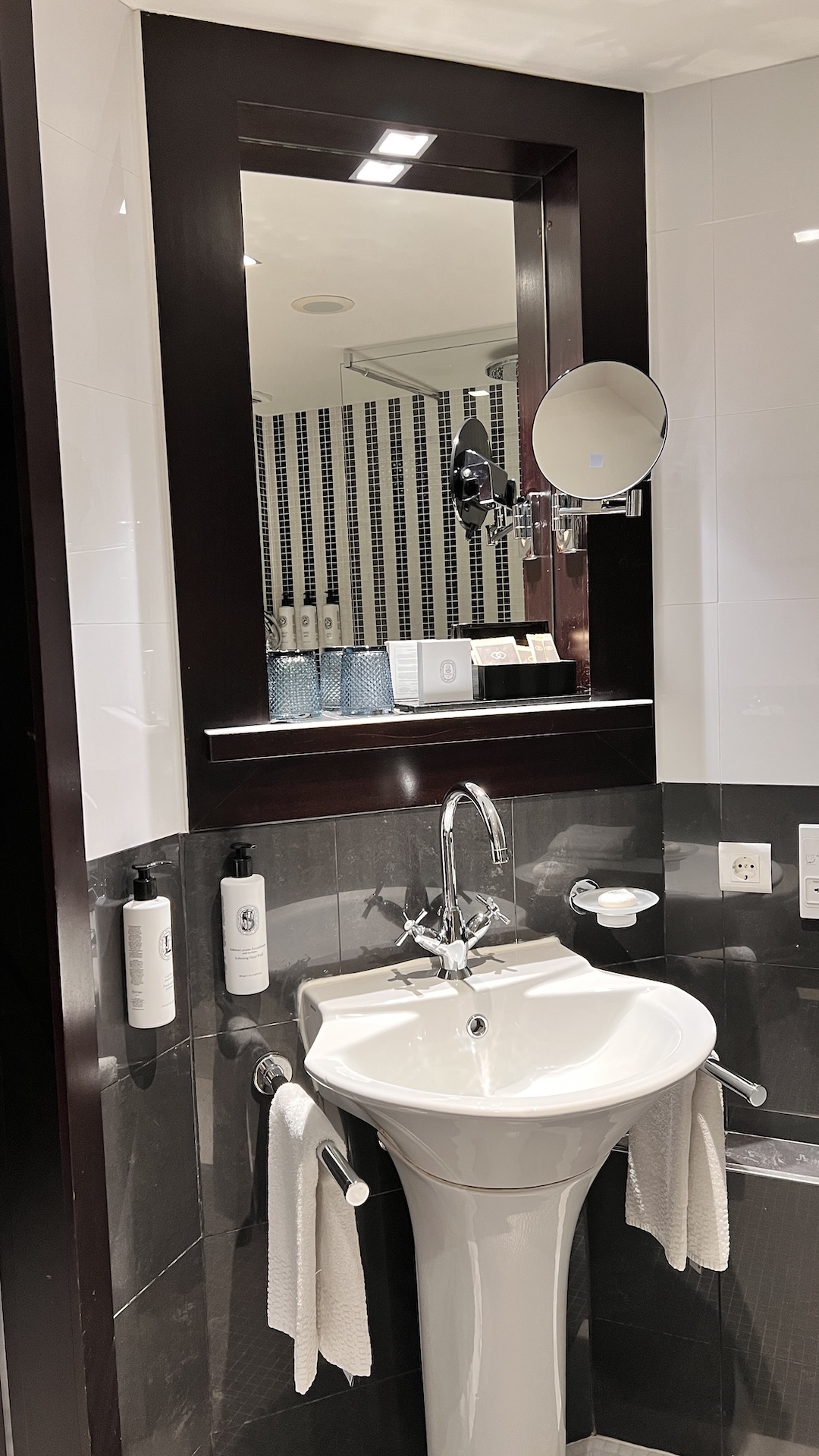 Sofitel Lisbon - Bathroom