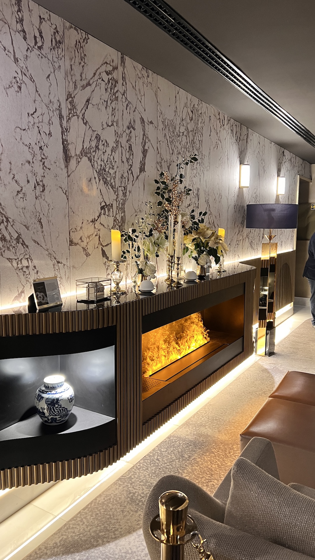 Sofitel Lisbon - Lobby Fireplace