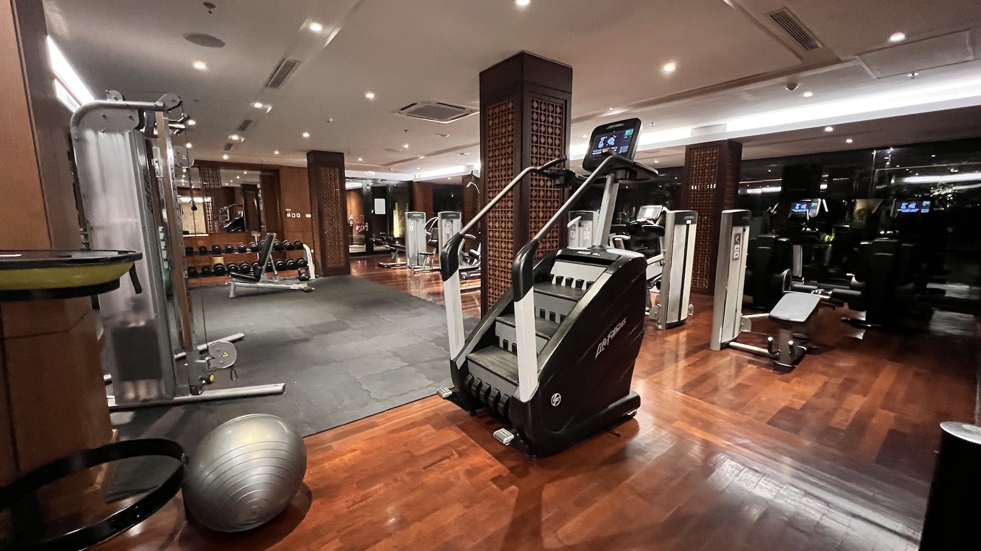 Conrad Bali - Fitness Centre