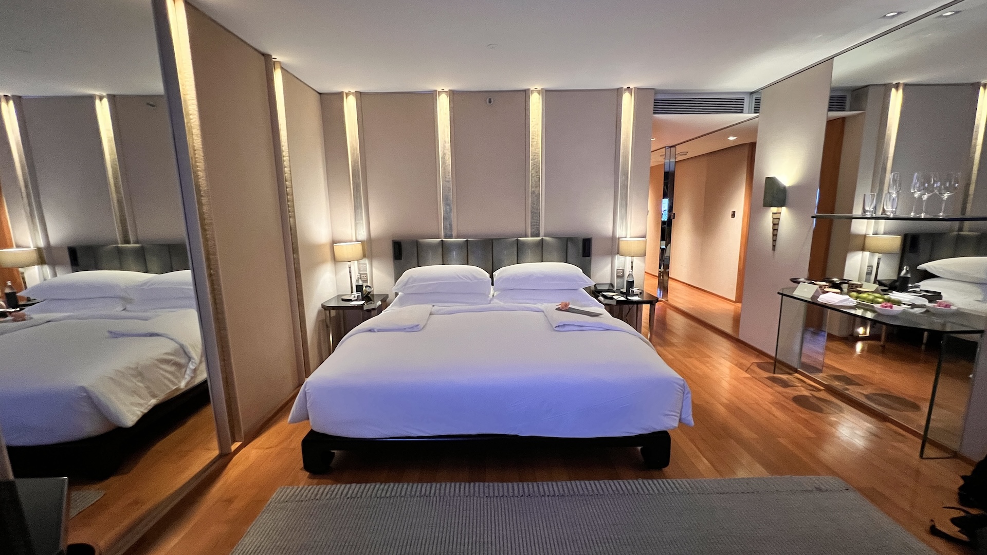 The Sukhothai Bangkok - Bedroom