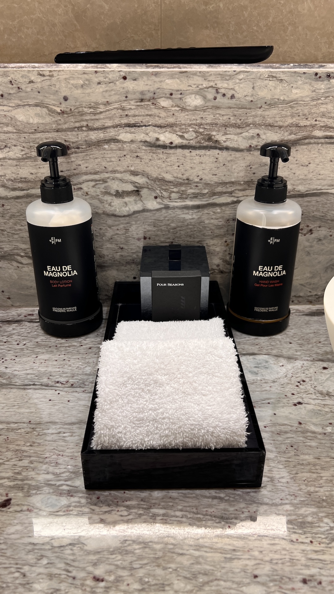 Four Seasons Abu Dhabi - Bathroom Amenities