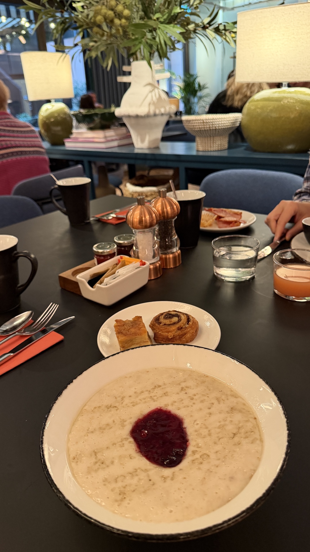 Virgin Hotels Edinburgh - A la Carte breakfast